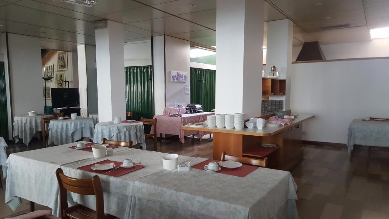 אודינה Hotel Cristallo מראה חיצוני תמונה