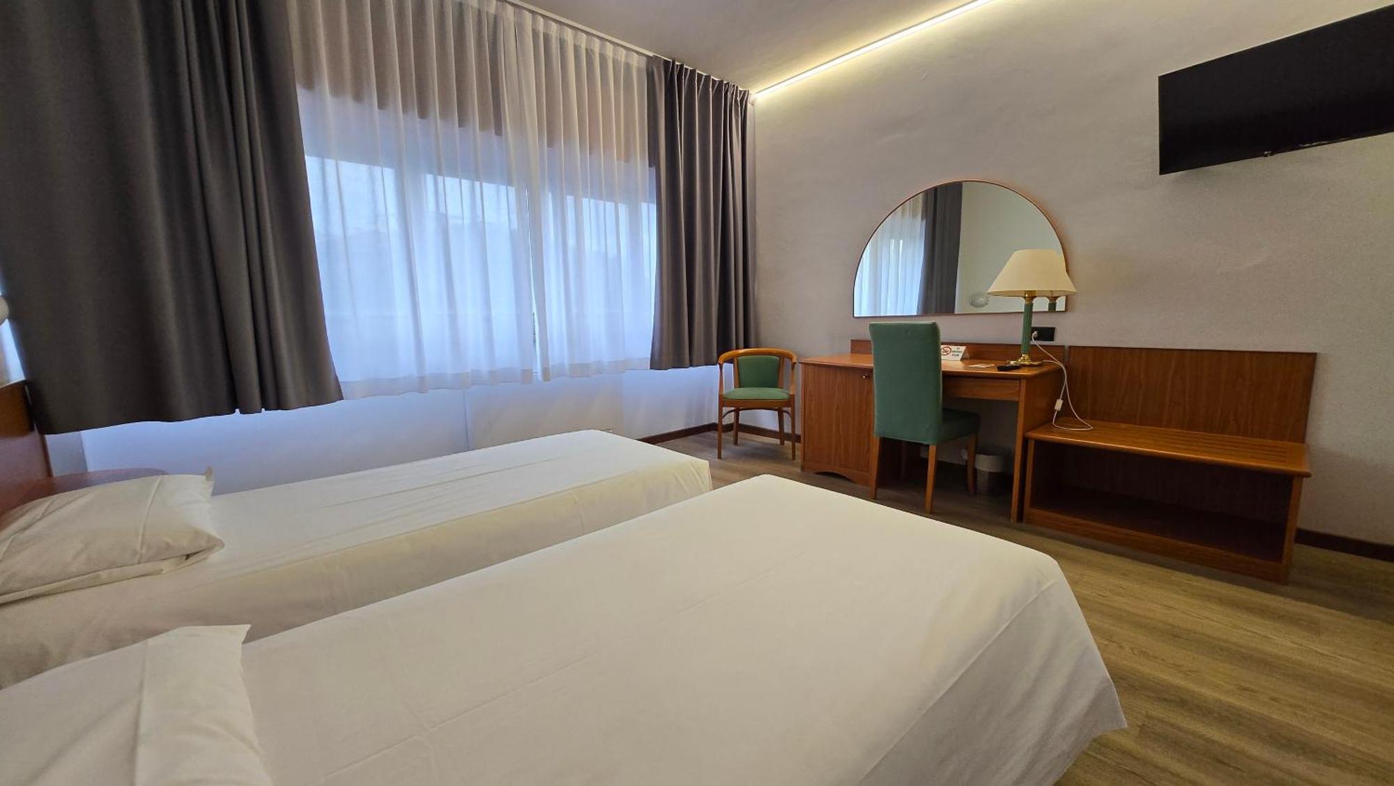 אודינה Hotel Cristallo מראה חיצוני תמונה